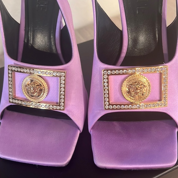 Versace shoes - Picture 4 of 9